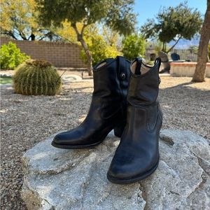 Frye Ankle Boots. Quality soft leather and comfortable to wear.